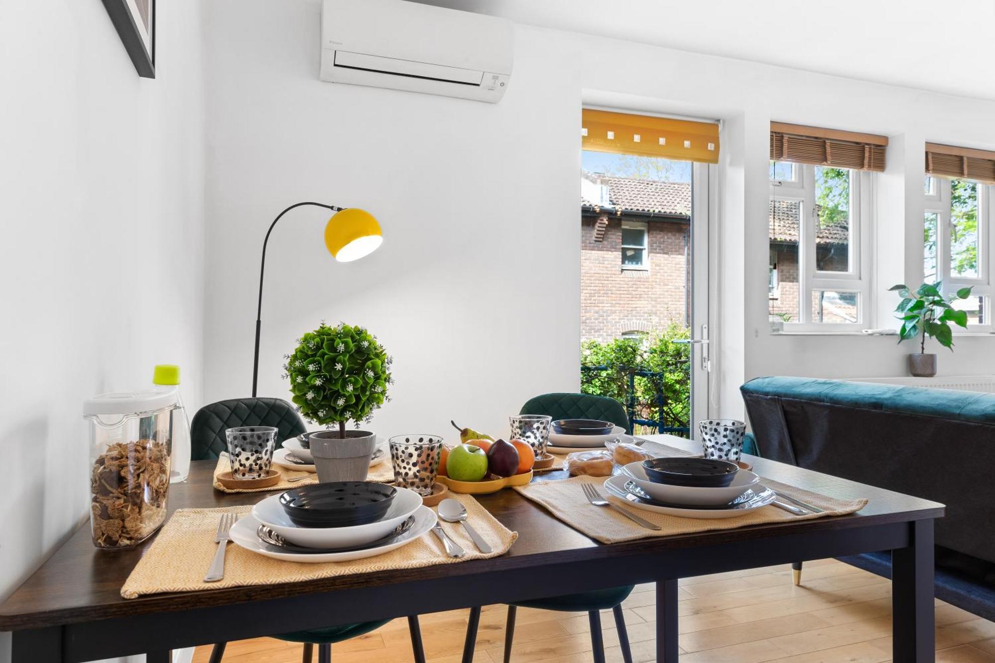 Clapham Serenity Garden Retreat With Free Parking Londen Buitenkant foto